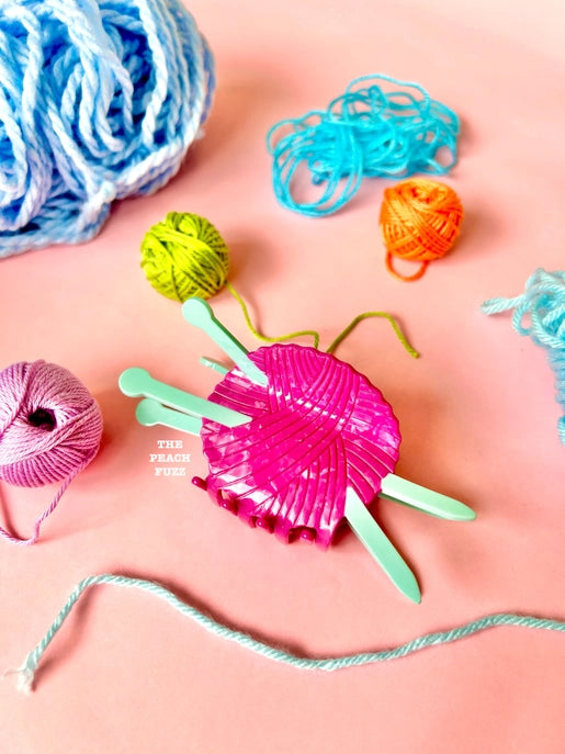 Yarning Hair Claw Clips