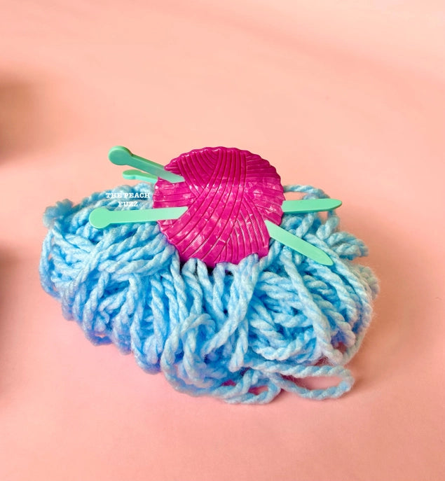 Yarning Hair Claw Clips